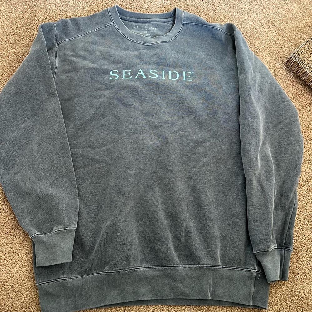 Seaside Gray Women's Crewneck Sweatshirt